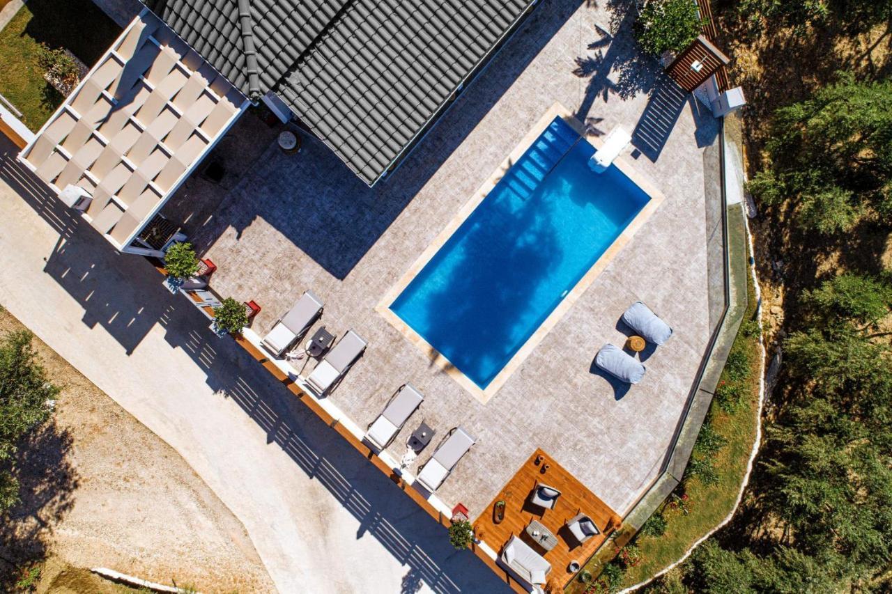 Villa Venia - Cozy Escape With Scenic Sew View, By Zantewize Tragaki Exterior photo
