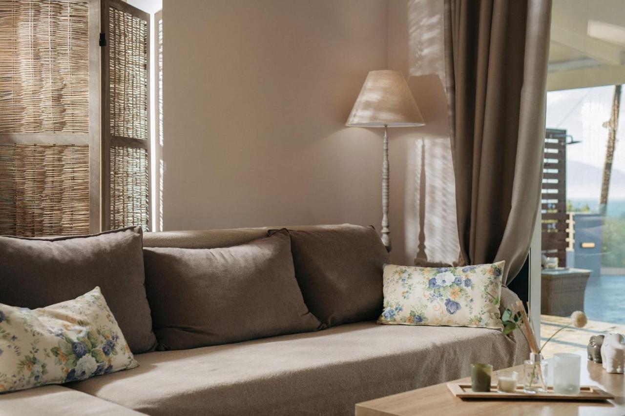 Villa Venia - Cozy Escape With Scenic Sew View, By Zantewize Tragaki Exterior photo
