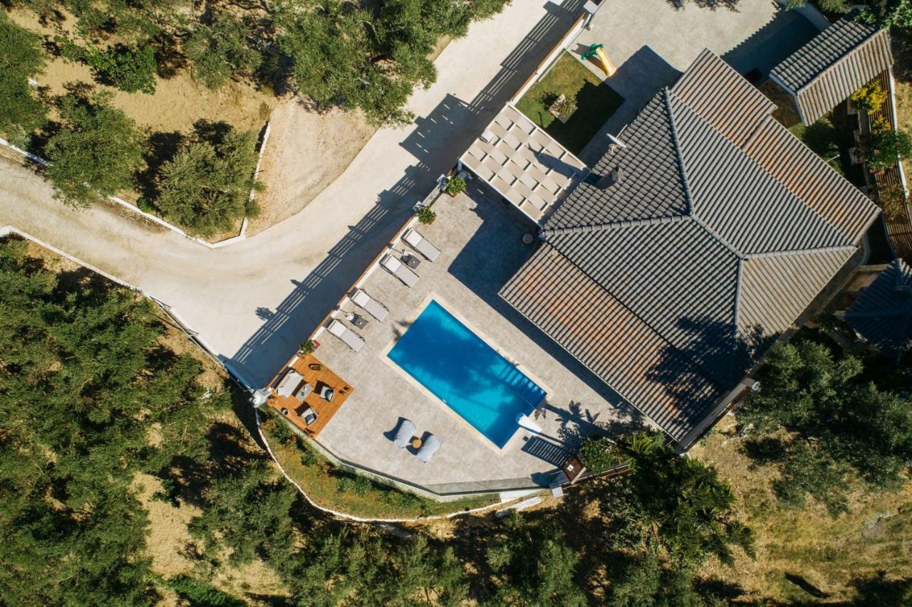 Villa Venia - Cozy Escape With Scenic Sew View, By Zantewize Tragaki Exterior photo